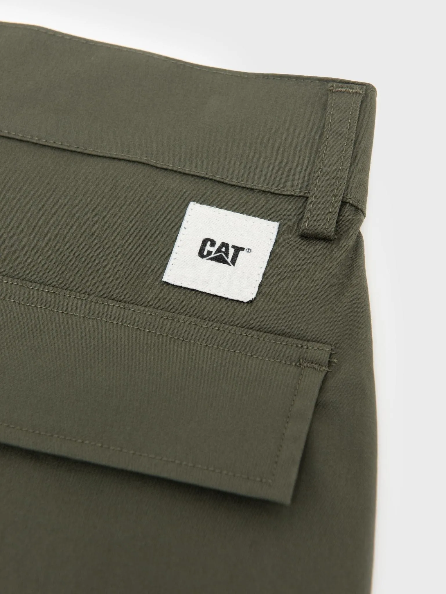 GABARDINE CARGO SHORTS