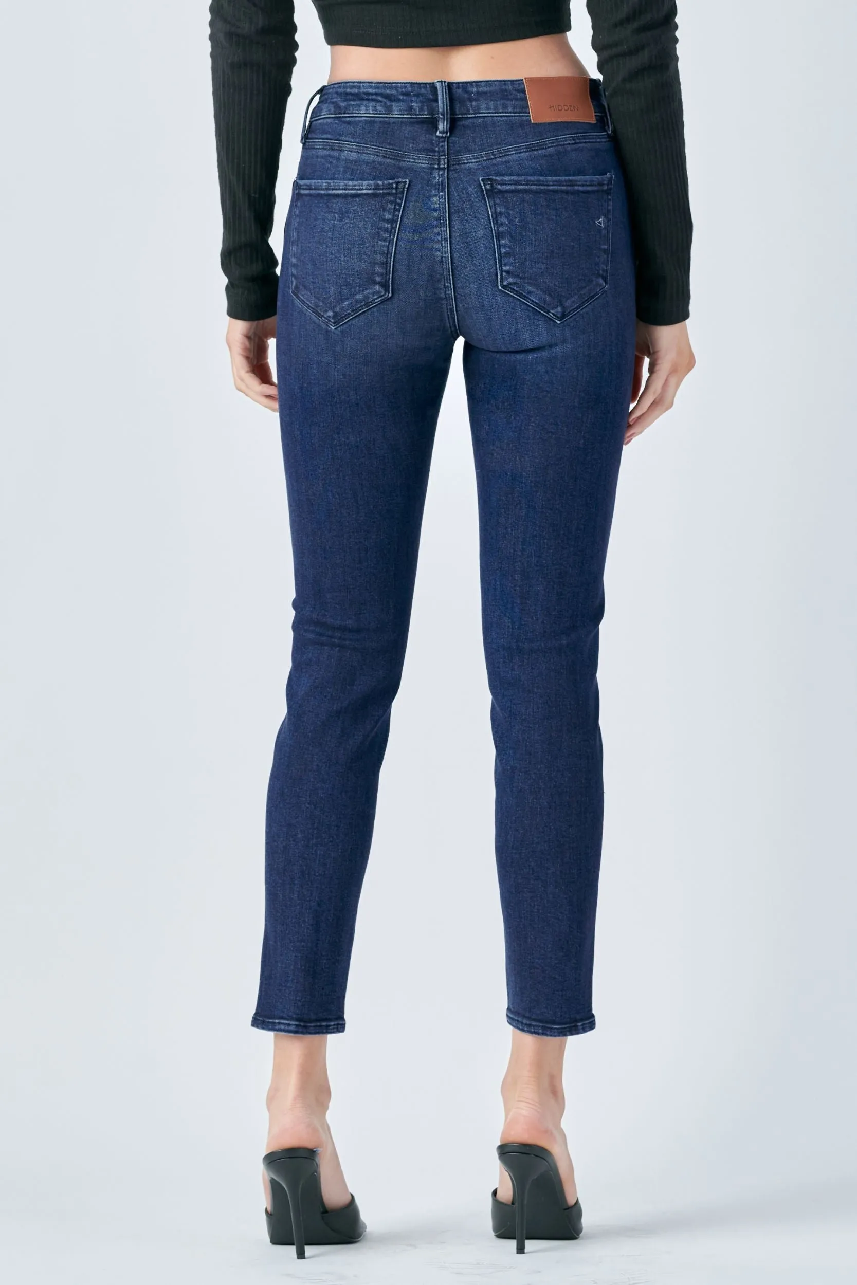 Medium Dark Side Slit Midrise Skinny