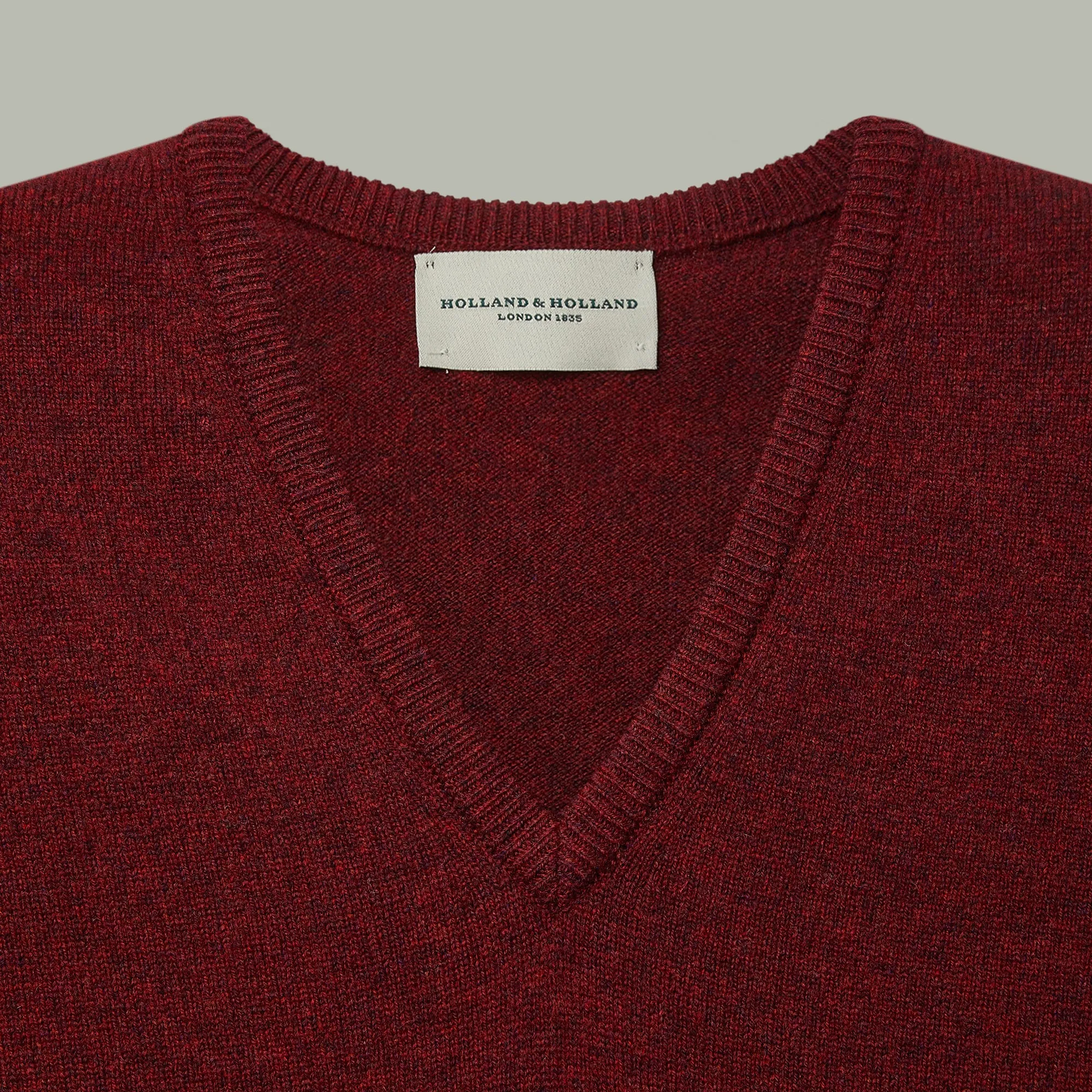 Northwood Wool V-Neck Sweater [RED VELVET]